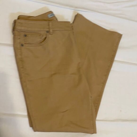 Chico’s Jeans Size 2 Ultimate Fit Flare Leg Jeans NWOT - Picture 1 of 6